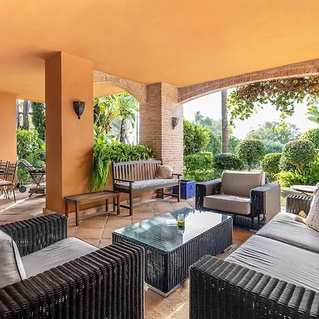 Ap. En Monteros - * Marbella